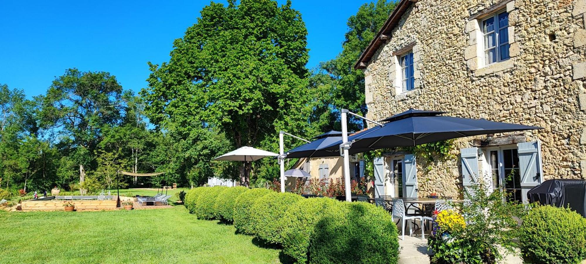 Отель Le Moulin De Laumet Вик-Фезансак Экстерьер фото